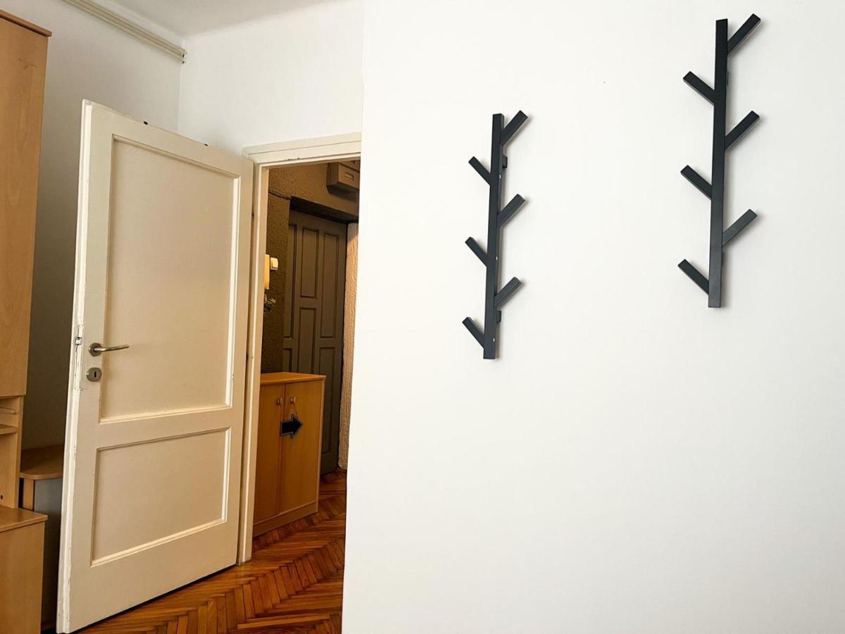 Ferienwohnung Kopernik - Parking Available Belgrad Exterior foto