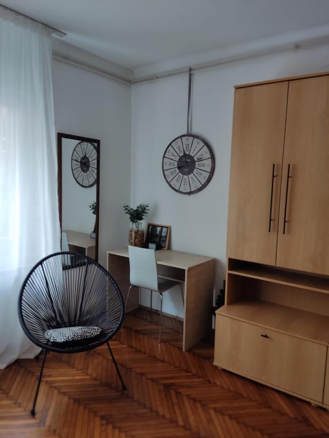 Ferienwohnung Kopernik - Parking Available Belgrad Exterior foto